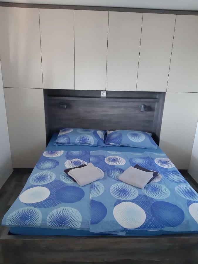 Mobile Home Tina Тисно Екстер'єр фото